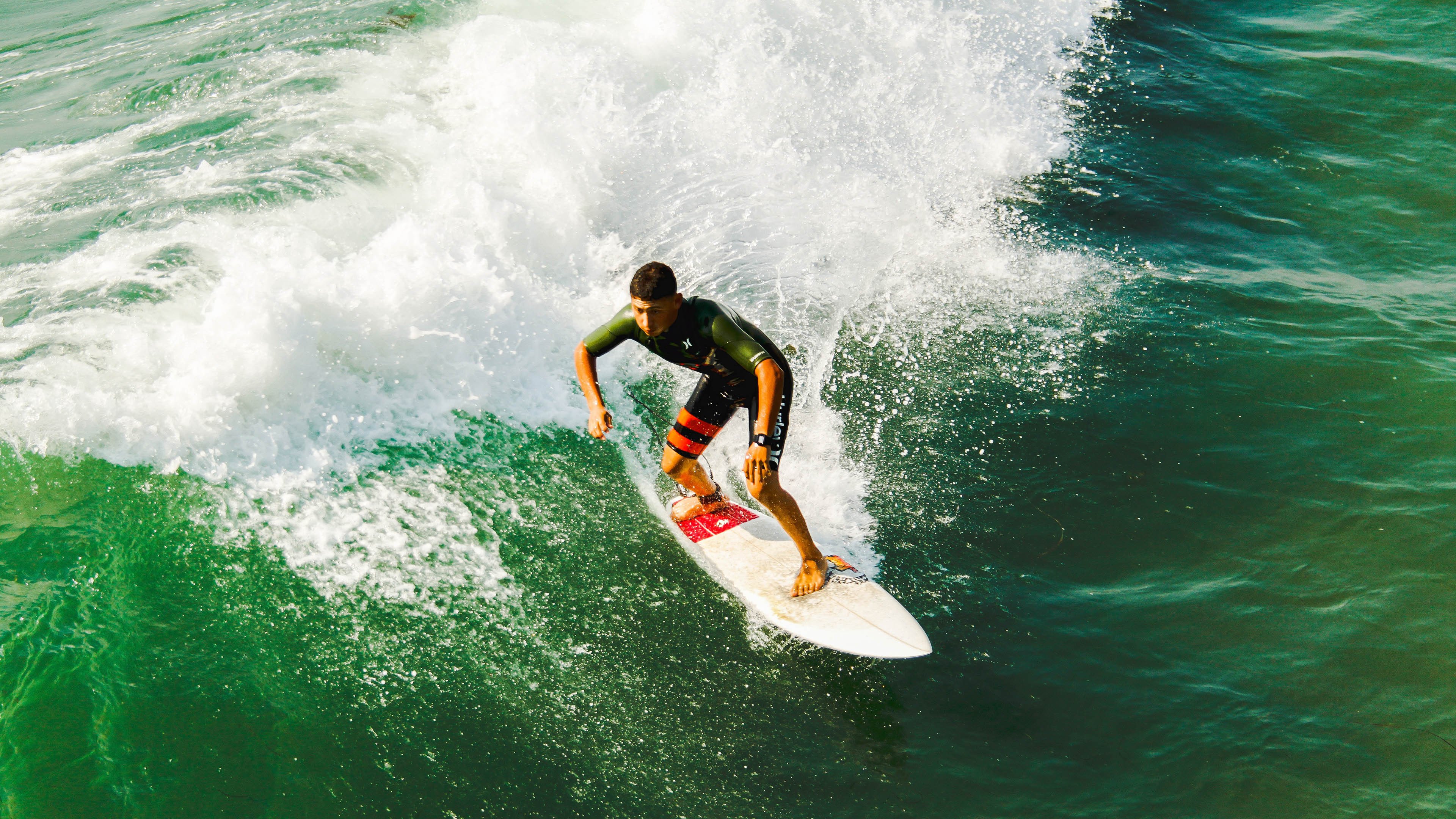 mk体育-《英雄联盟》跨界合作“未来之战”势不可挡！